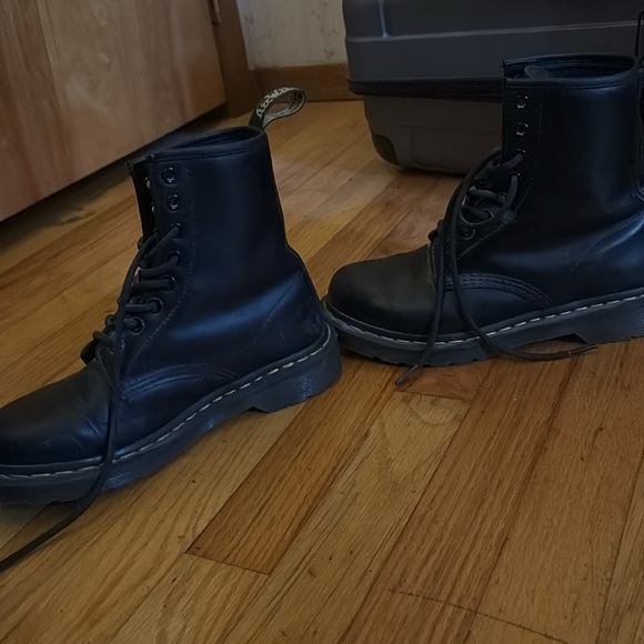 Doc Martens Boots - Picture 4 of 5